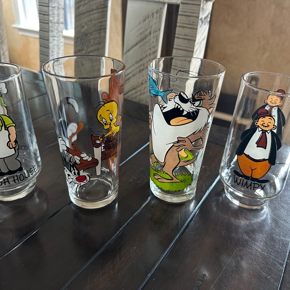 Colorful Cartoon Character Glass Set - Picture 11 of 11